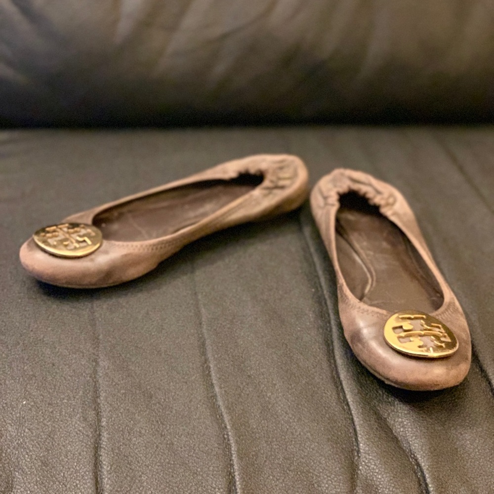 Tory Burch Classic brown leather flats size 7